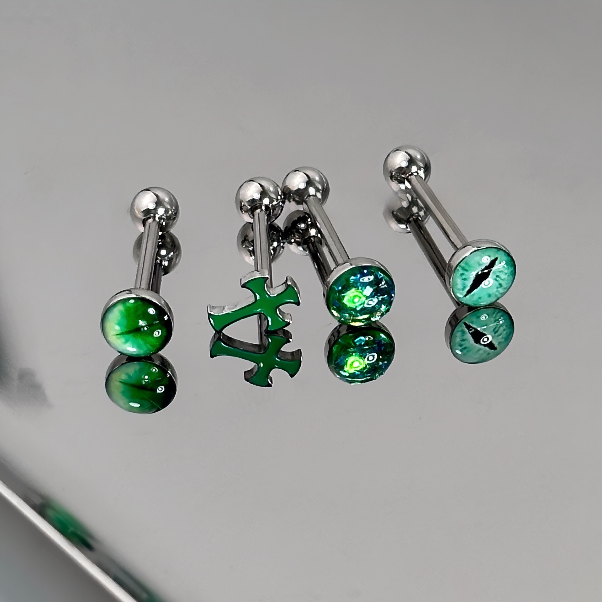 1Pc High-Quality Trendy Green  – Body Jewelry Quality Bewertung und Preis